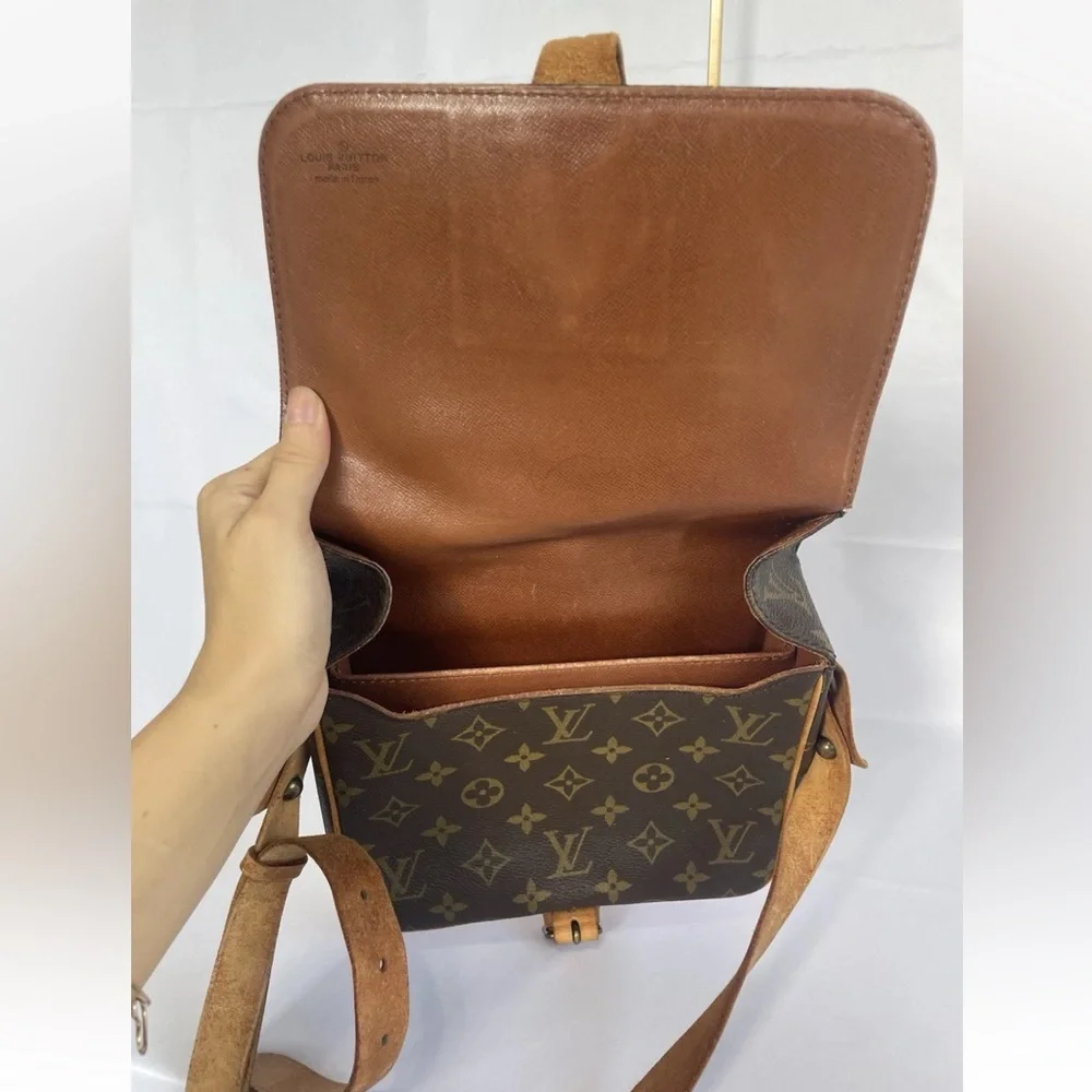 LOUIS VUITTON Cartouchiere GM VTG Monogram Crossbody Shoulder Bag Vintage - Picture 8 of 16